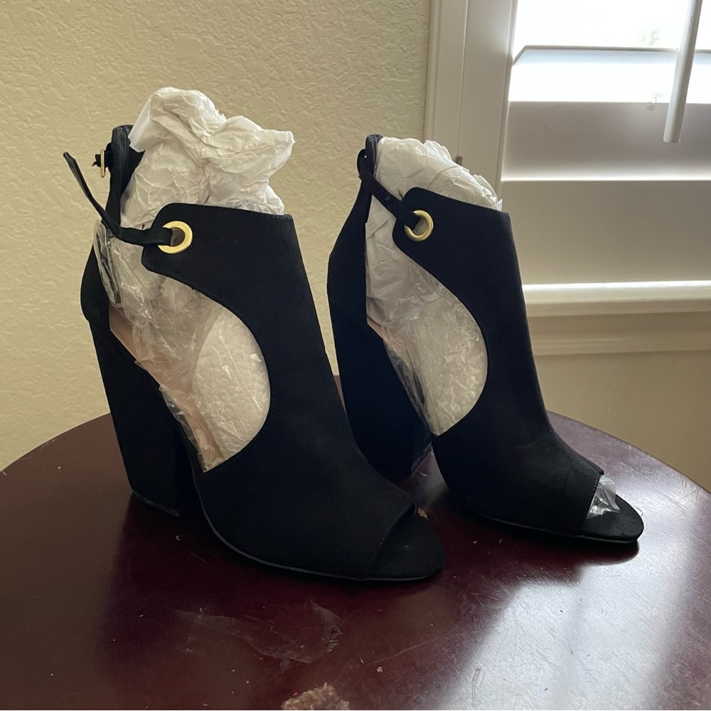 Qupid Peep Toe Heels